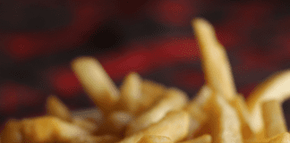 Macapá Verão 2022: Ambulantes e empreendedores já faturam mais de R$ 600 mil